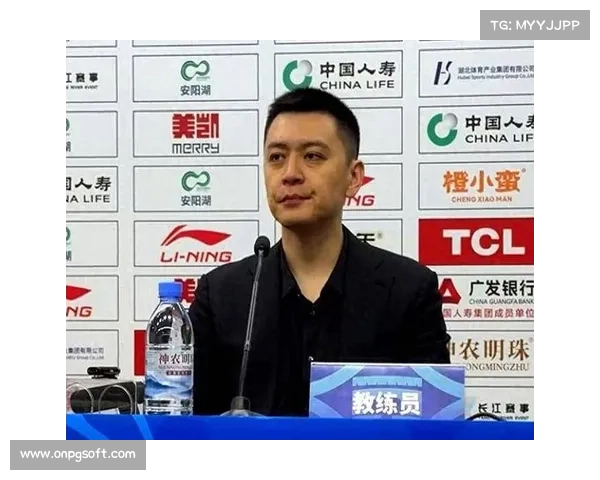 杨鸣谈主场连败：需从防守端找回凝聚力